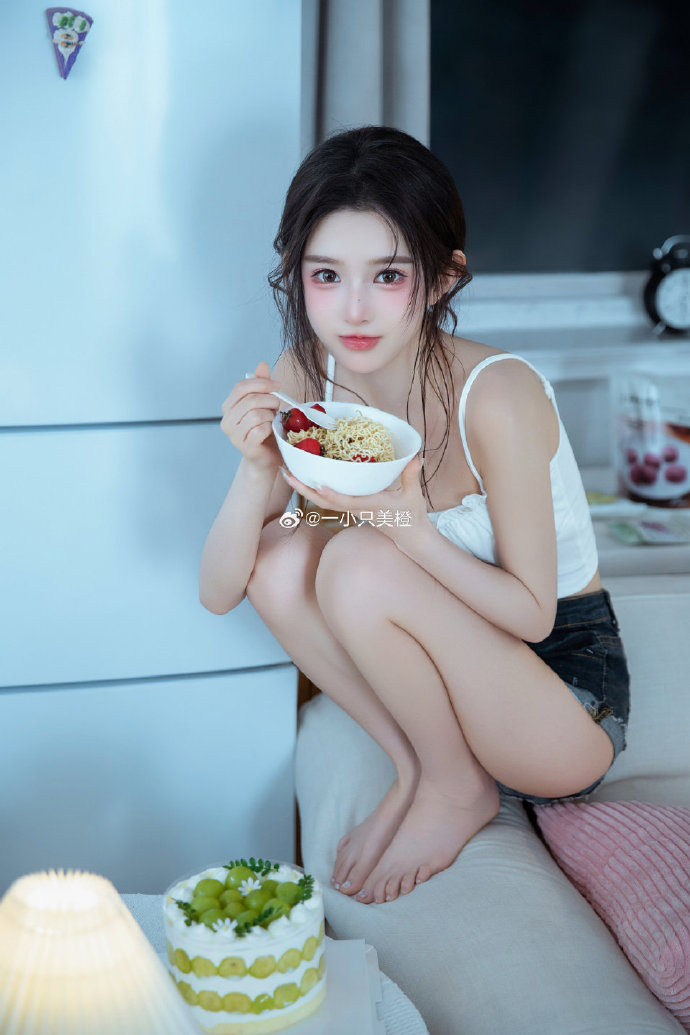 年会不能停 封面